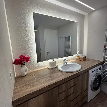 Relux Apartment