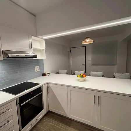 Relux * Parikia (Paros)